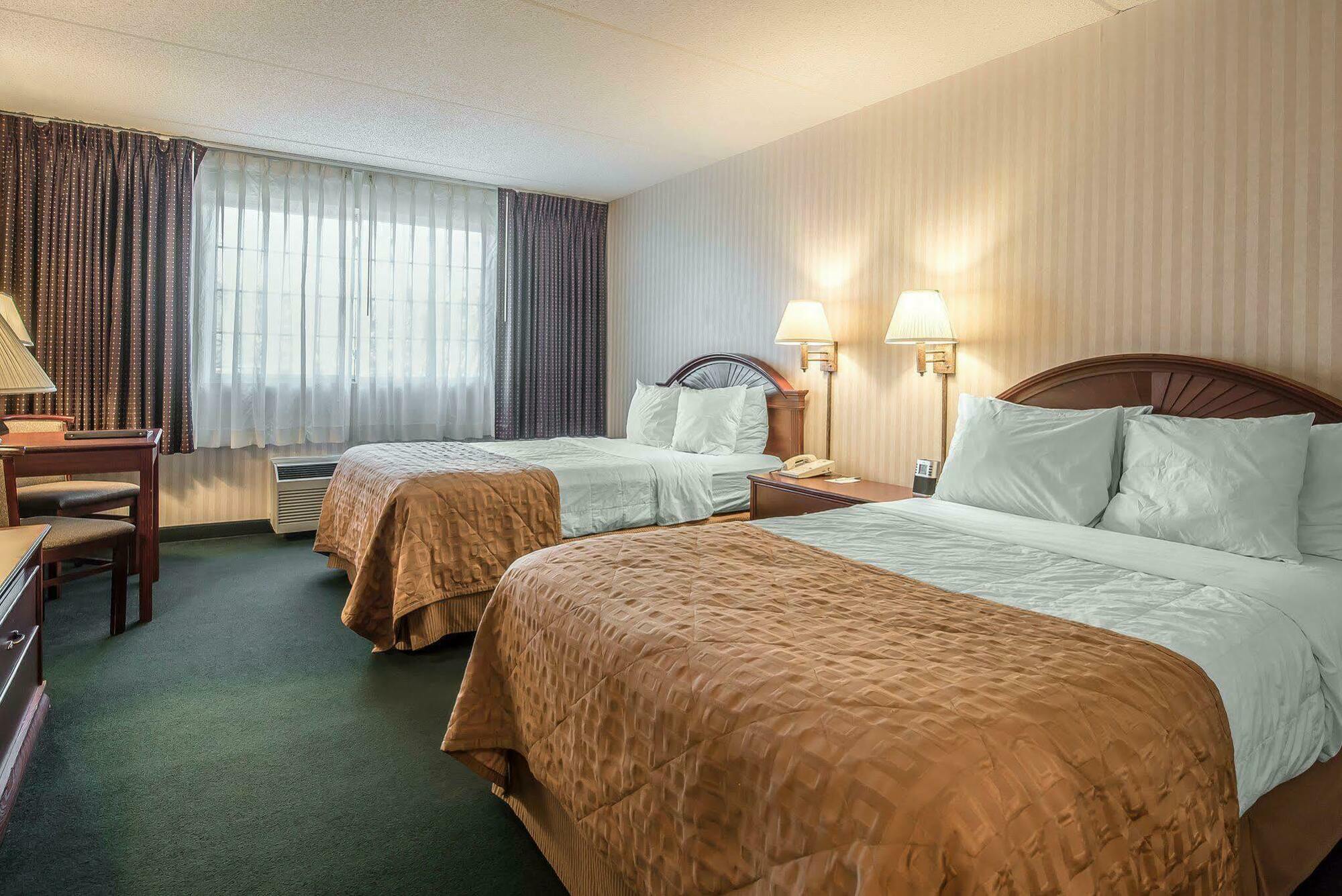 The Marx Hotel - Downtown - University Area Онеонта Экстерьер фото